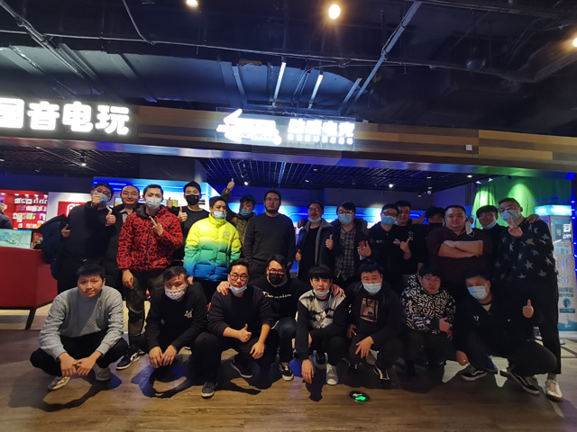 8强合影